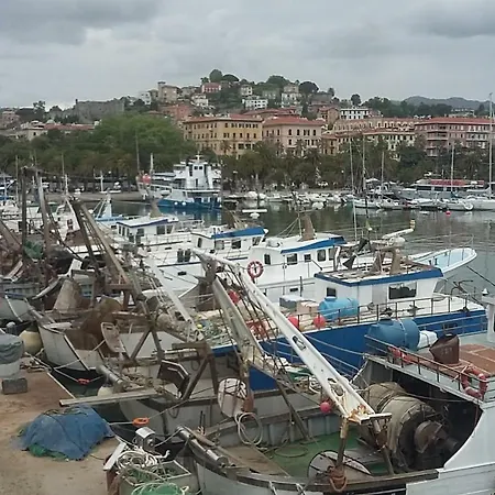 公寓 Il Golfo E I Limoni 斯培西亚